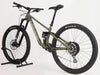 Maxxis Minion DHF 2.5” WT tire on the Norco Sight A2 2021, designed for enduro performance.