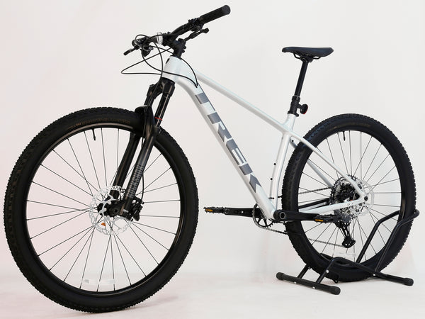 2025 Trek Procaliber 8 / M-L / RRP:£1,400.00 / Like NEW! / Used ONCE!