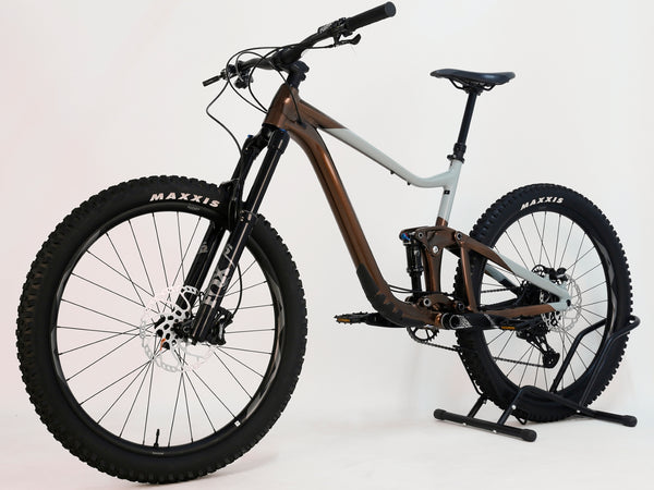 Giant Trance X 2 2023 / LARGE / RRP: £3,599 / Very Good Condition!