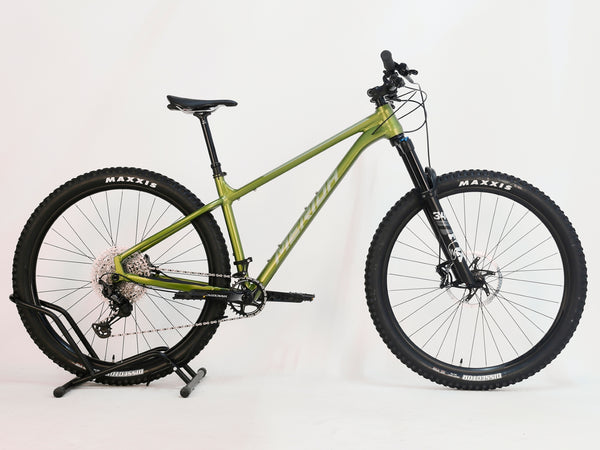 Close-up of the Merida Big Trail 700 2024 brake components - LARGE, Dropper, RRP: £2,000.00.