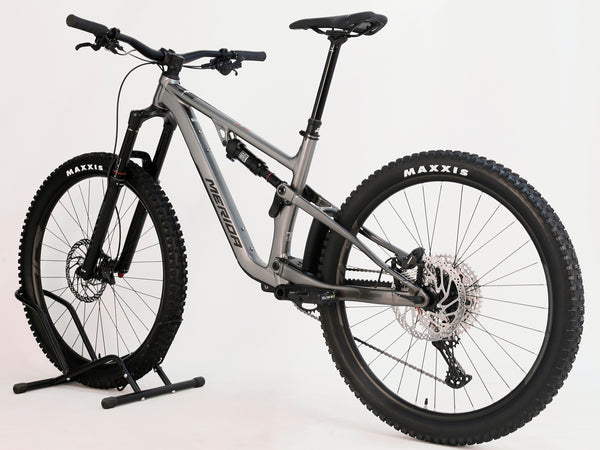 Another angle of the Merida One-Sixty 500 29 2023 mountain bike demonstrating its lightweight frame and durable components.