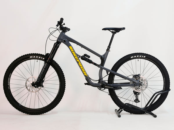 Nukeproof Mega 290 Alloy Comp 2022 / LARGE / RRP: £2,999.00 / Very Good Condition