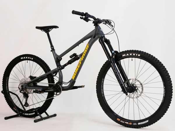 Nukeproof Mega 290 Alloy Comp 2022 / LARGE / RRP: £2,999.00 / Very Good Condition
