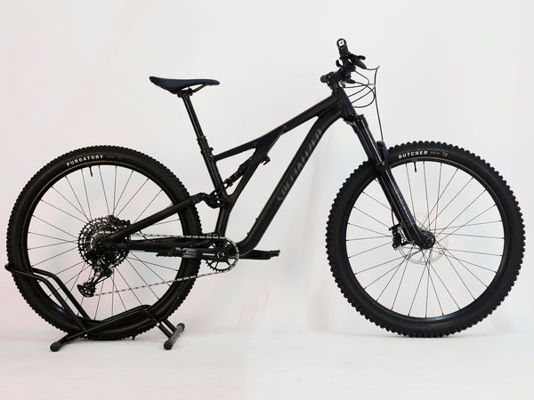 Specialized Stumpjumper Alloy 2023/ MEDIUM / UPGRADED / RRP: £2,250.00 / Excellent