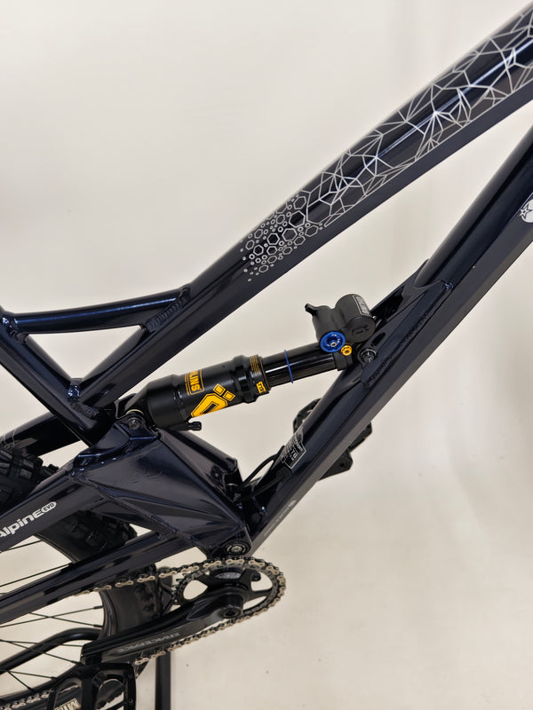 Orange 2022 Alpine Evo SE 27.5 (Ohlins Edition) + Upgrades / MEDIUM / RRP: £6,400.00 / Very Good Condition