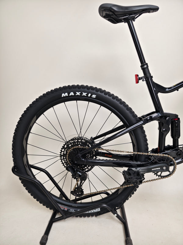Giant Stance 29 1 2024 / LARGE / RRP: £2,399.00 /Like NEW!