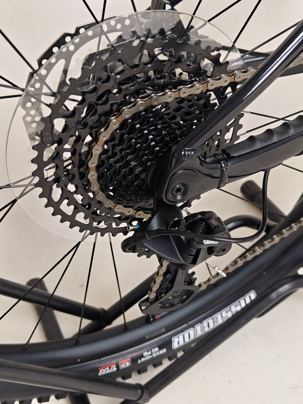 Giant Stance 29 1 2024 / LARGE / RRP: £2,399.00 /Like NEW!