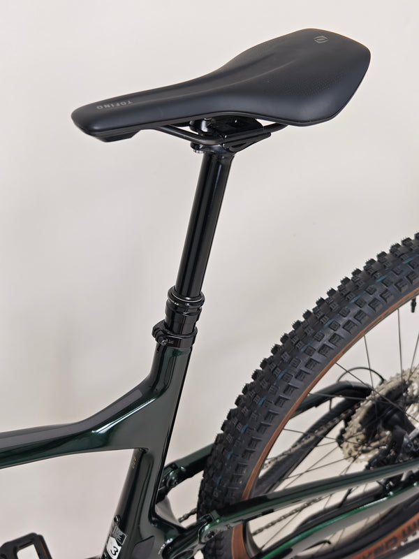 Scott SPARK 930 2024 Carbon / LARGE / RRP: £4,199.00 / Excellent Condition