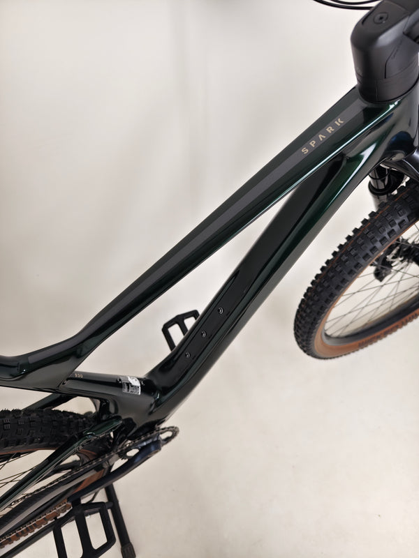 Scott SPARK 930 2024 Carbon / LARGE / RRP: £4,199.00 / Excellent Condition