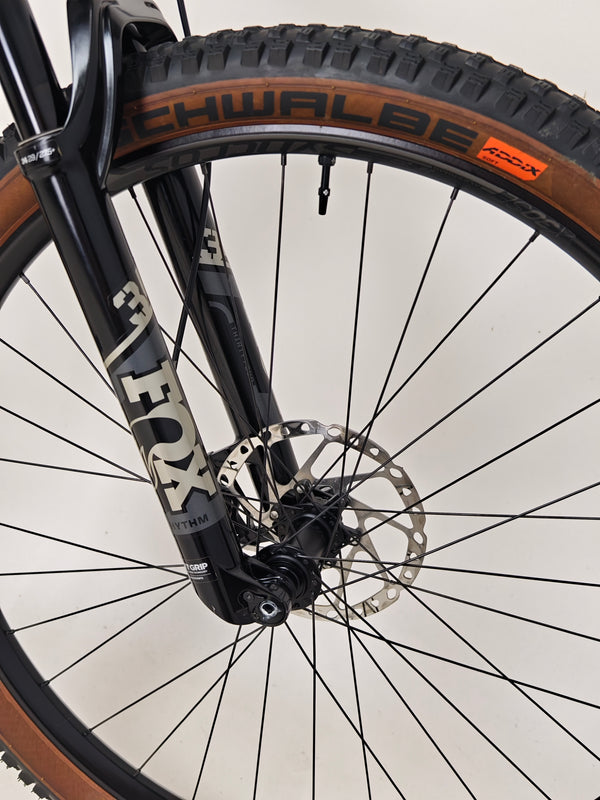 Scott SPARK 930 2024 Carbon / LARGE / RRP: £4,199.00 / Excellent Condition