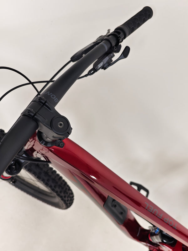 Trek Top Fuel 8 XT 2023 / LARGE / RRP: £3,250.00 / Like New!