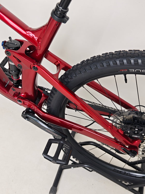 Trek Top Fuel 8 XT 2023 / LARGE / RRP: £3,250.00 / Like New!