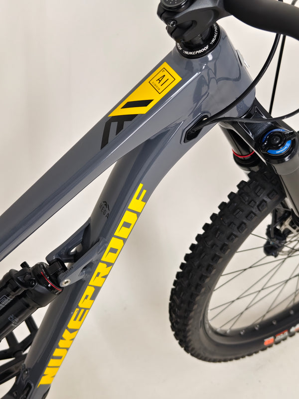 Nukeproof Mega 290 Alloy Comp 2022 / LARGE / RRP: £2,999.00 / Very Good Condition