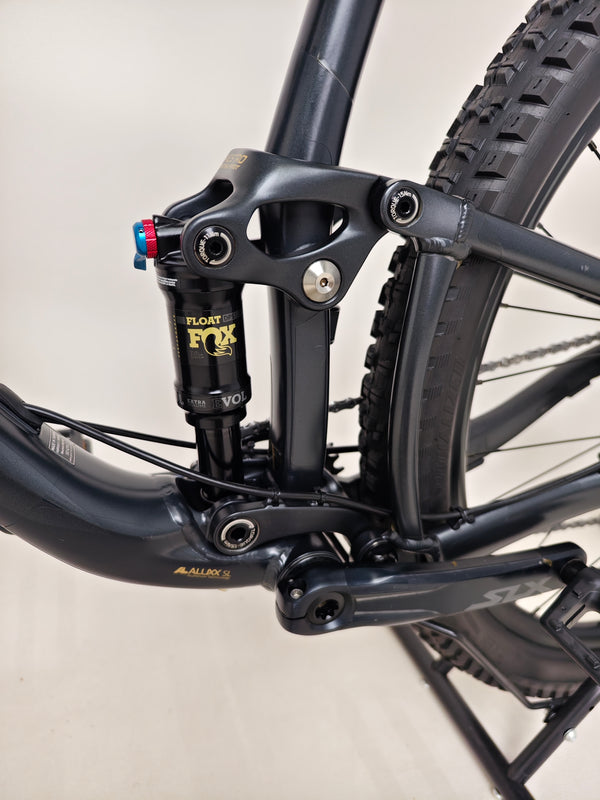 Giant Anthem 29 2 / LARGE / RRP: £2,499.00 / Excellent Condition