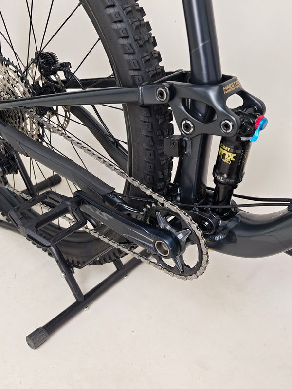 Giant Anthem 29 2 / LARGE / RRP: £2,499.00 / Excellent Condition