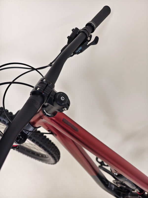 2025 Boardman MTR 8.9 / LARGE / RRP: £1,900.00 / Used Once!