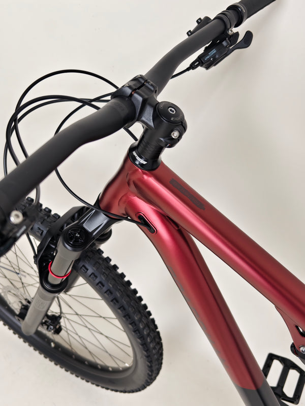 2025 Boardman MTR 8.9 / LARGE / RRP: £1,900.00 / Used Once!