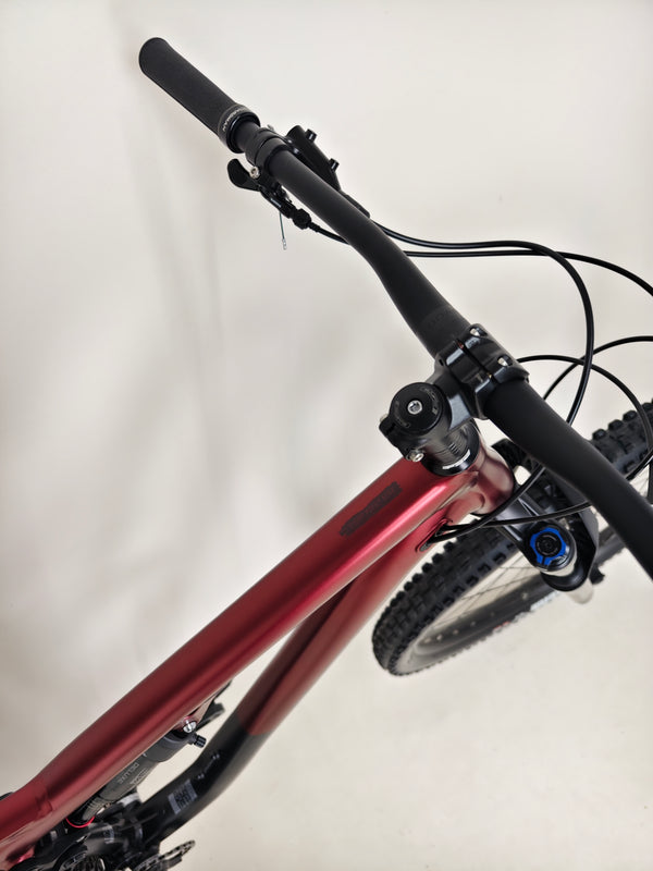 2025 Boardman MTR 8.9 / LARGE / RRP: £1,900.00 / Used Once!