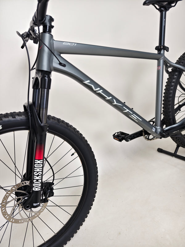 Detailed shot of the Whyte 801 V4 2023 mountain bike’s alloy frame, showcasing lightweight construction.