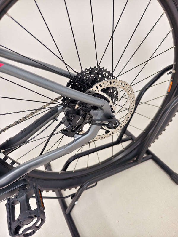 The stylish pedals on the Whyte 801 V4 2023 mountain bike, ensuring optimal traction during rides.