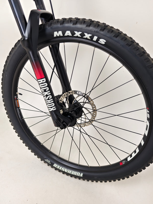 Whyte 801 V4 2023 mountain bike shown in natural light, emphasizing its paint and build quality.