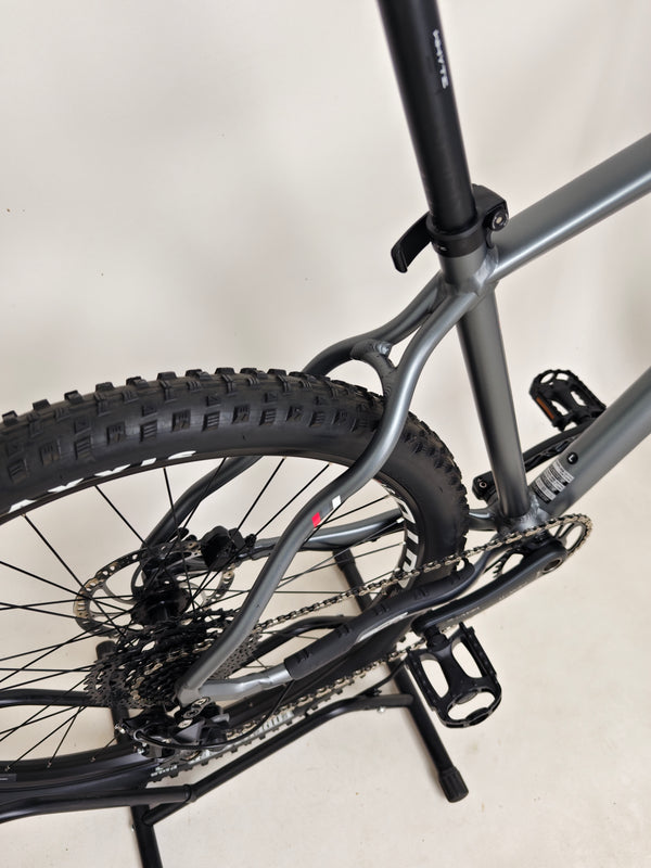 The sleek design of the Whyte 801 V4 2023 mountain bike against a scenic backdrop.