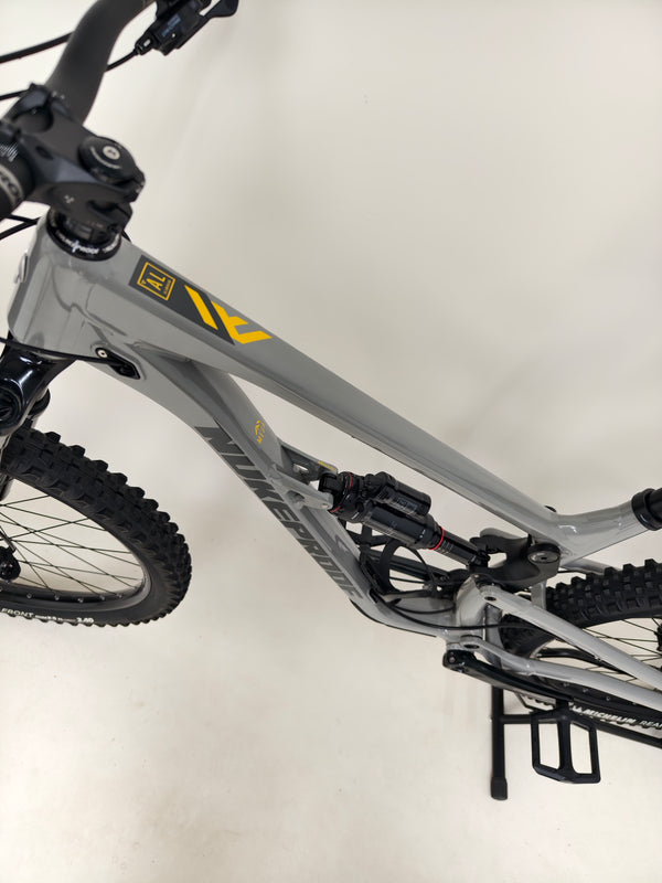 Nukeproof Mega 290 Alloy 2021 / LARGE / RRP: £3,699.00 / Very Good Condition
