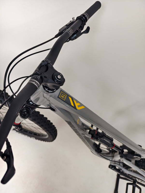 Nukeproof Mega 290 Alloy 2021 / LARGE / RRP: £3,699.00 / Very Good Condition