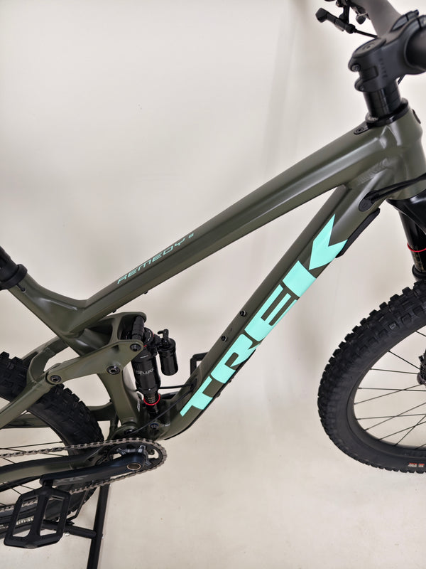 Trek Remedy 8 2022 / ML / RRP: £3,450.00 / Very Good Condition