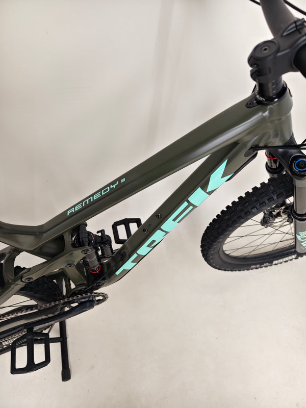 Trek Remedy 8 2022 / ML / RRP: £3,450.00 / Very Good Condition