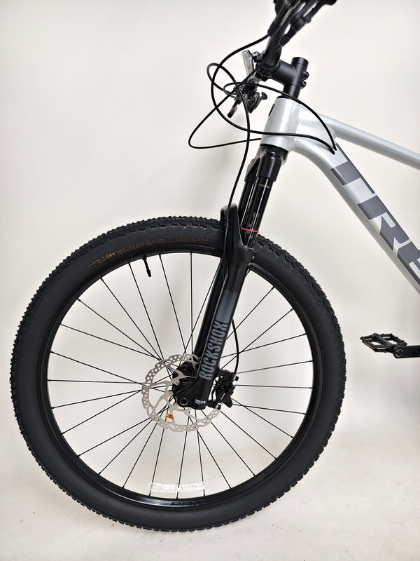 2025 Trek Procaliber 8 / M-L / RRP:£1,400.00 / Like NEW! / Used ONCE!