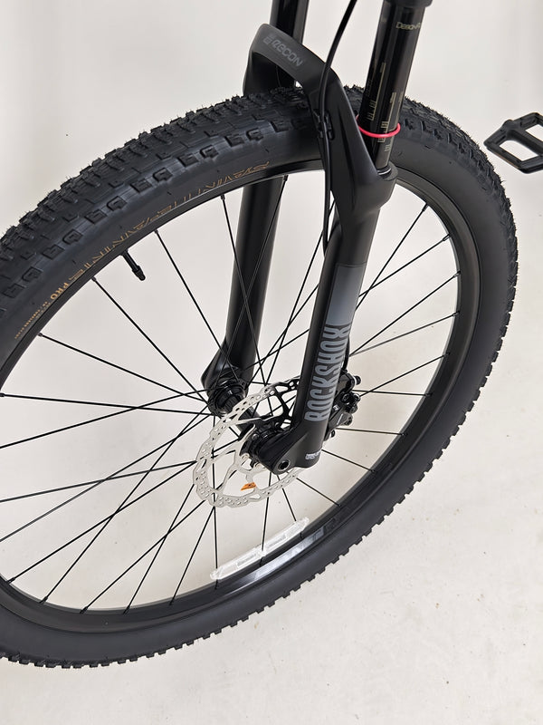 2025 Trek Procaliber 8 / M-L / RRP:£1,400.00 / Like NEW! / Used ONCE!