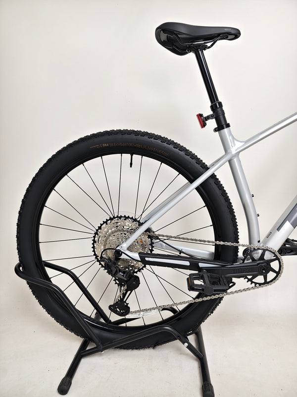 2025 Trek Procaliber 8 / M-L / RRP:£1,400.00 / Like NEW! / Used ONCE!