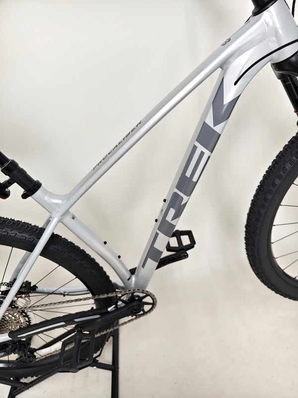 2025 Trek Procaliber 8 / M-L / RRP:£1,400.00 / Like NEW! / Used ONCE!