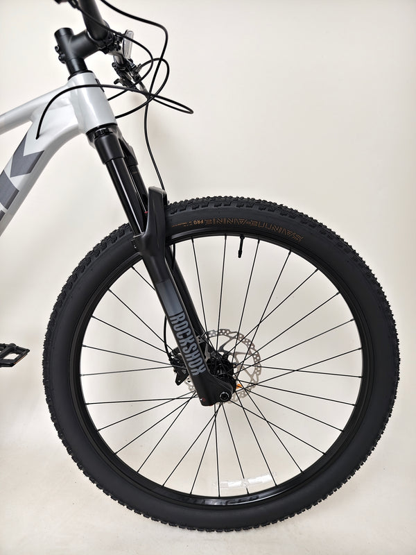 2025 Trek Procaliber 8 / M-L / RRP:£1,400.00 / Like NEW! / Used ONCE!