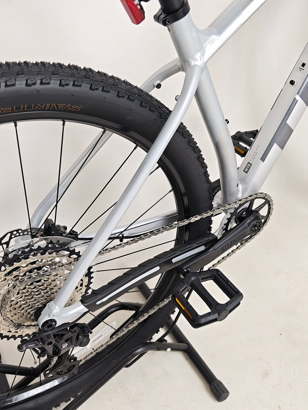 2025 Trek Procaliber 8 / M-L / RRP:£1,400.00 / Like NEW! / Used ONCE!