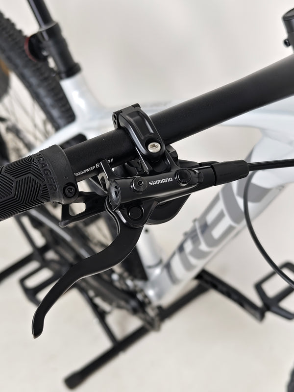 2025 Trek Procaliber 8 / M-L / RRP:£1,400.00 / Like NEW! / Used ONCE!