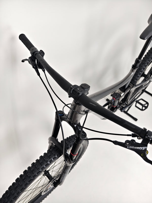 Giant Reign 29 2022 / MEDIUM / RRP: £2,999.00 / Very Good Condition