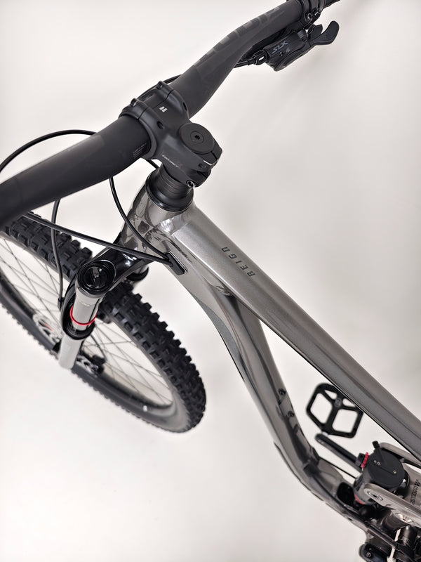 Giant Reign 29 2022 / MEDIUM / RRP: £2,999.00 / Very Good Condition