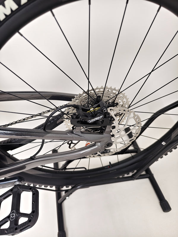 Giant Reign 29 2022 / MEDIUM / RRP: £2,999.00 / Very Good Condition