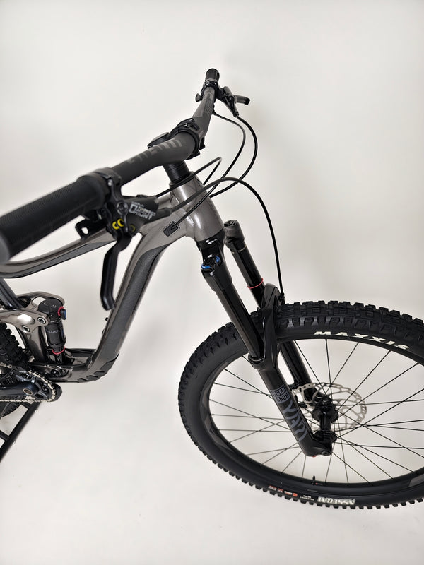 Giant Reign 29 2022 / MEDIUM / RRP: £2,999.00 / Very Good Condition