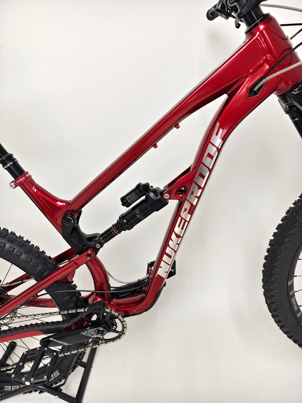 Nukeproof Mega 290 Pro 2022 / HOPE Brakeset/ LARGE / RRP: £3,699.99 / Very Good Condition