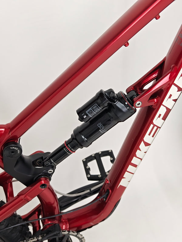 Nukeproof Mega 290 Pro 2022 / HOPE Brakeset/ LARGE / RRP: £3,699.99 / Very Good Condition