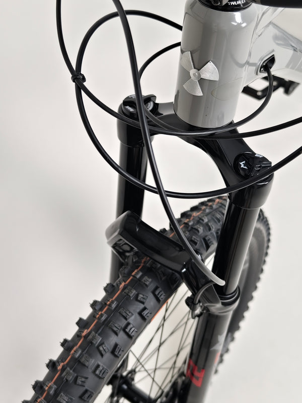 Nukeproof Reactor 275 Comp 2021 (UPGRADED) / LARGE / RRP: £2,999.99 / Very Good Condition