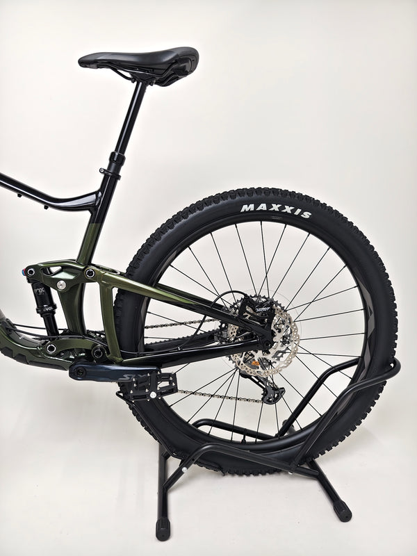 Giant Trance 29 1 2023 / LARGE / RRP: £3,599.00 / Very Good condition