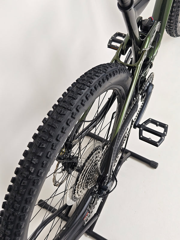 Giant Trance 29 1 2023 / LARGE / RRP: £3,599.00 / Very Good condition