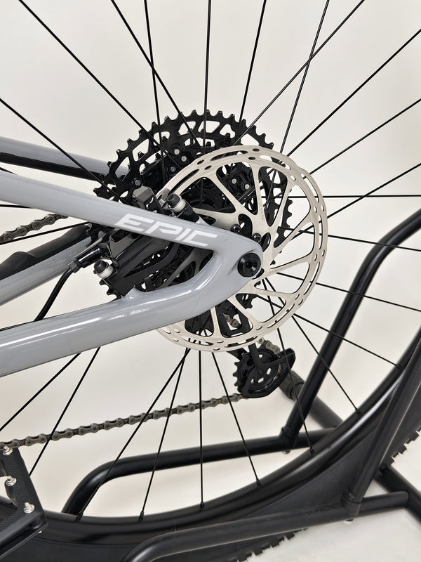 Specialized Epic EVO 29 2022 CARBON / LARGE / RRP: £4,500.00 / Excellent Condition!