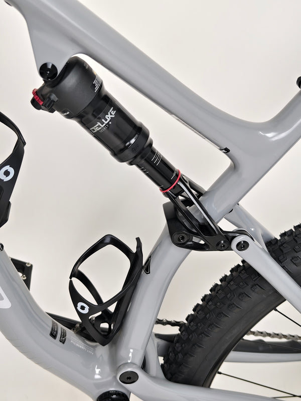 Specialized Epic EVO 29 2022 CARBON / LARGE / RRP: £4,500.00 / Excellent Condition!