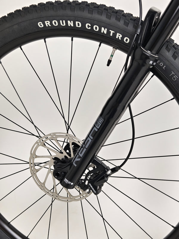 Specialized Epic EVO 29 2022 CARBON / LARGE / RRP: £4,500.00 / Excellent Condition!