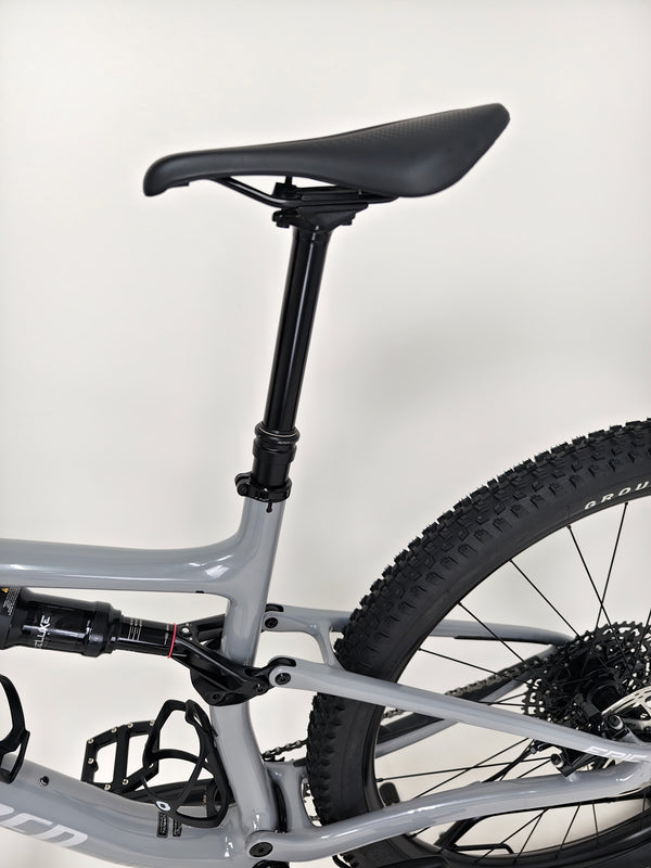 Specialized Epic EVO 29 2022 CARBON / LARGE / RRP: £4,500.00 / Excellent Condition!